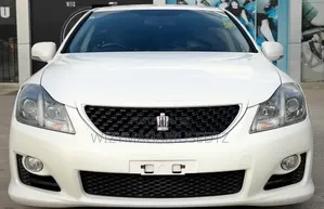 Toyota Crown 2009 Gold