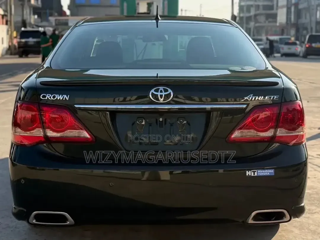 Toyota Crown 2008 Green