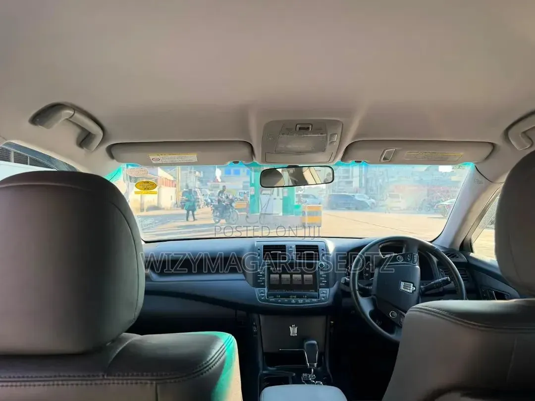 Toyota Crown 2008 Green