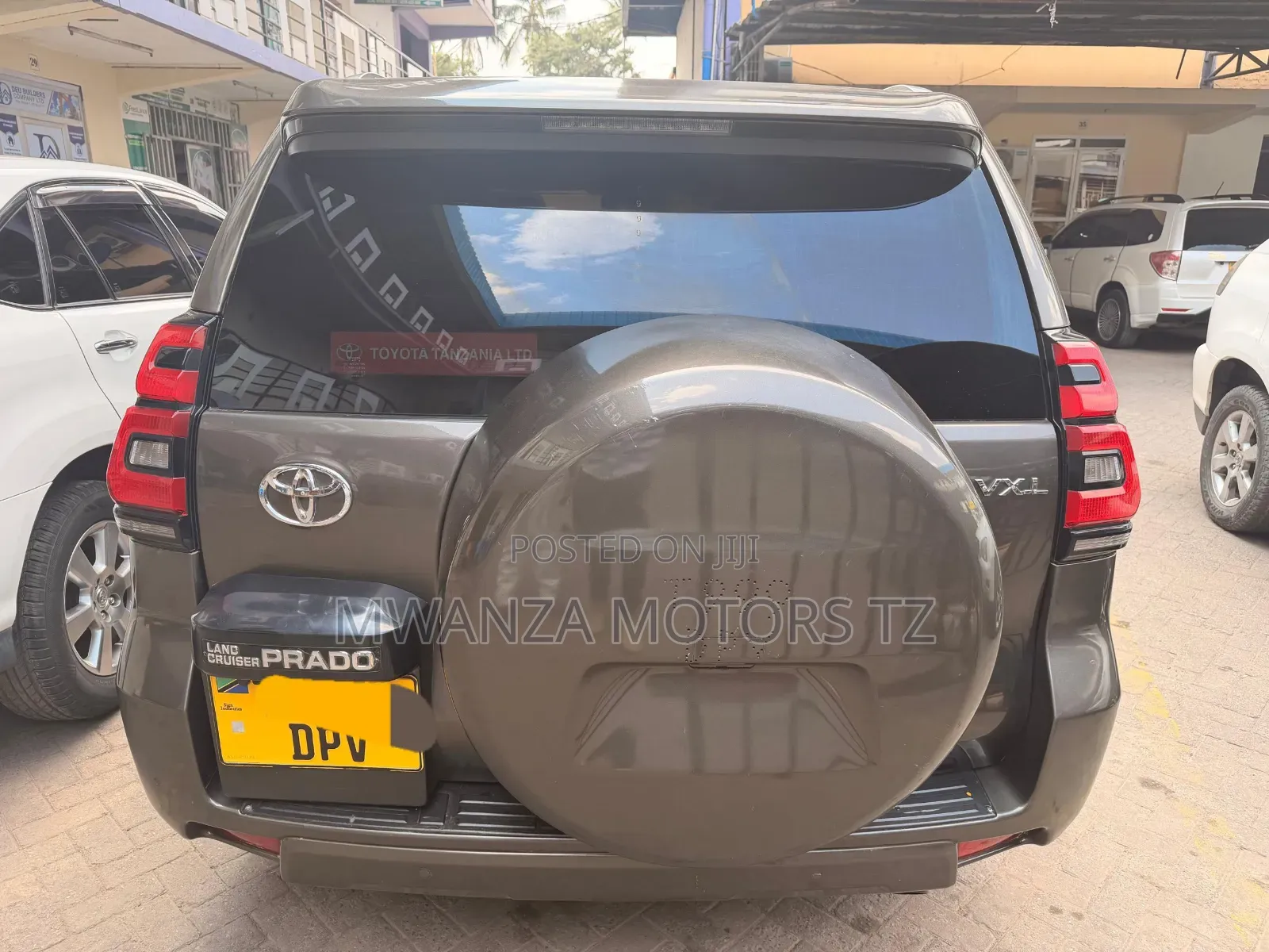 Toyota Land Cruiser Prado 2018 Gray