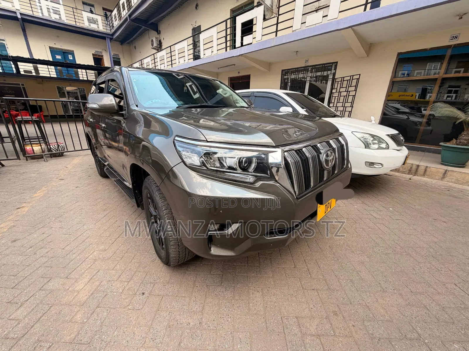 Toyota Land Cruiser Prado 2018 Gray