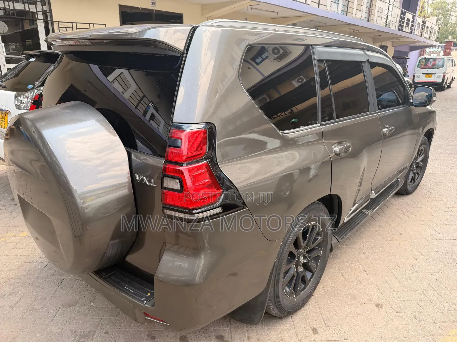 Toyota Land Cruiser Prado 2018 Gray