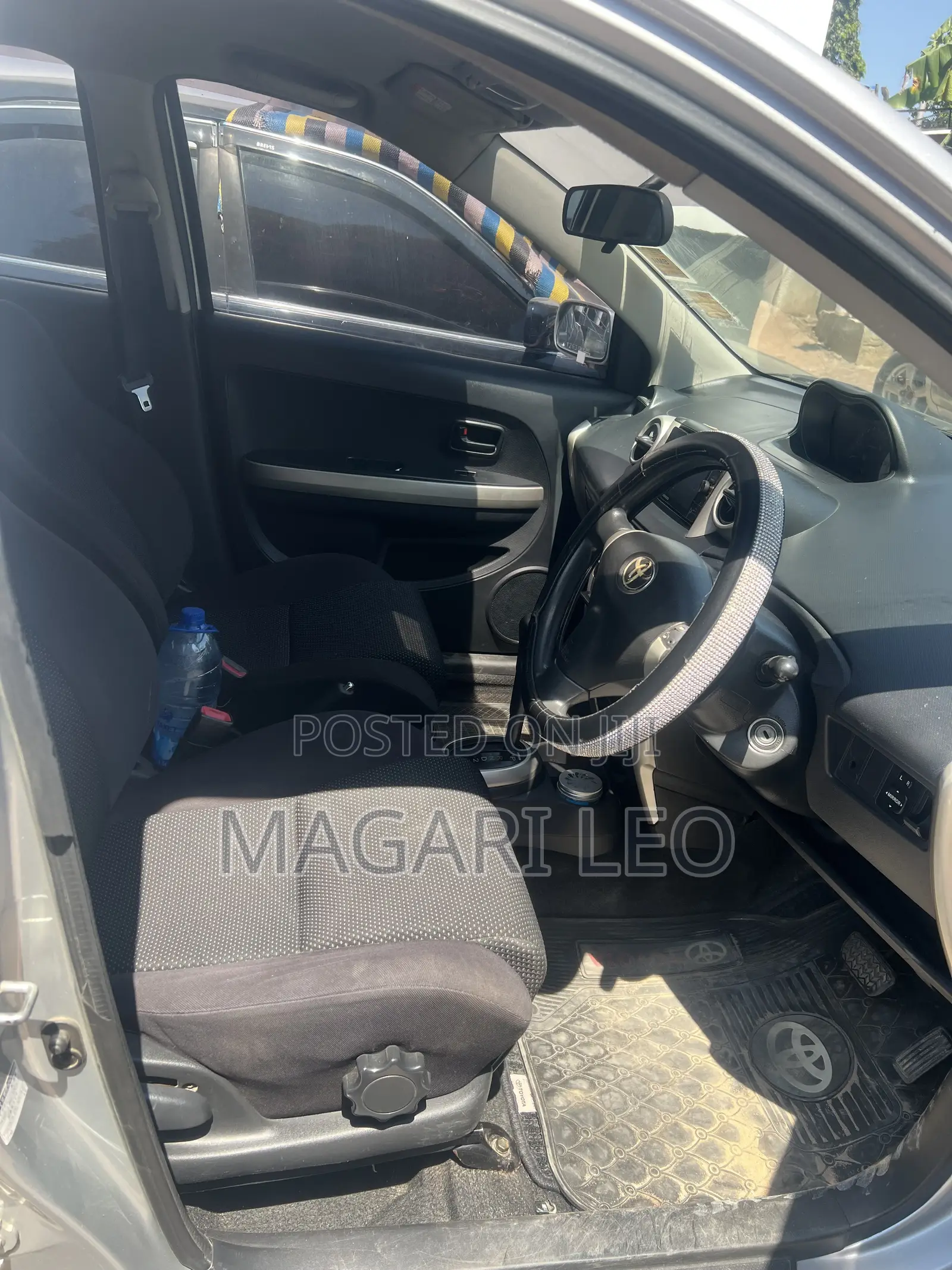 Toyota IST 2004 Silver