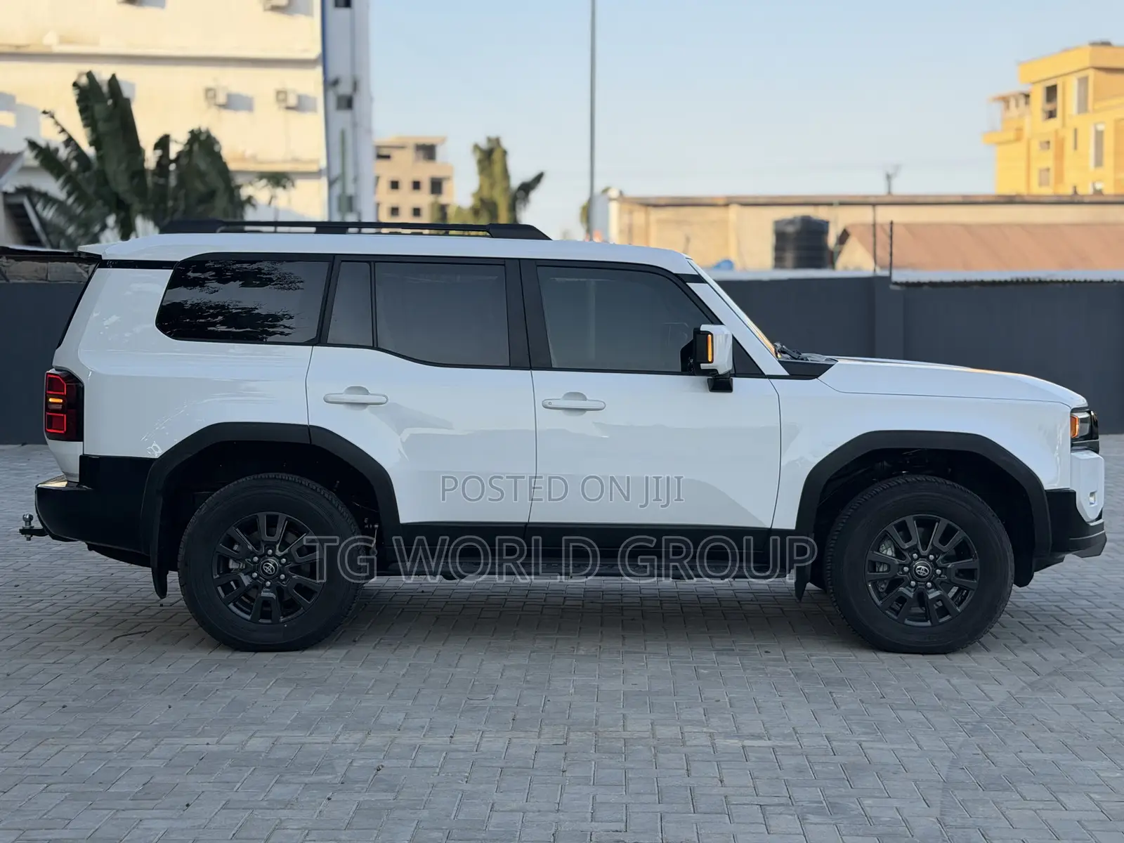 Toyota Land Cruiser Prado 2.8 2025 White