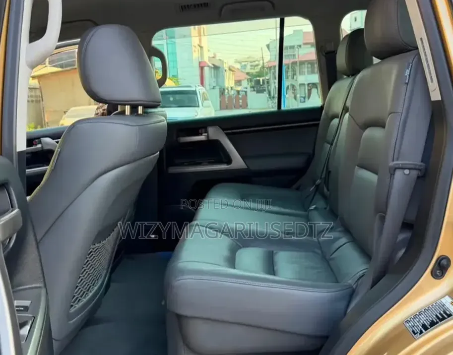Toyota Land Cruiser 2008 Beige