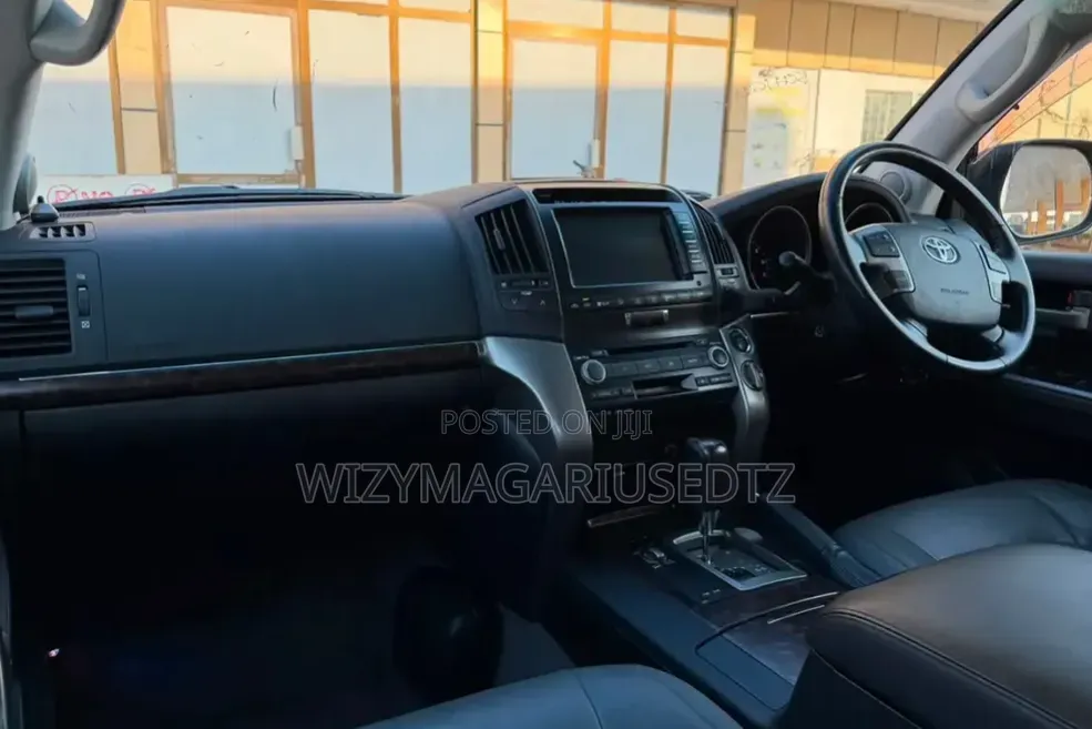 Toyota Land Cruiser 2008 Beige