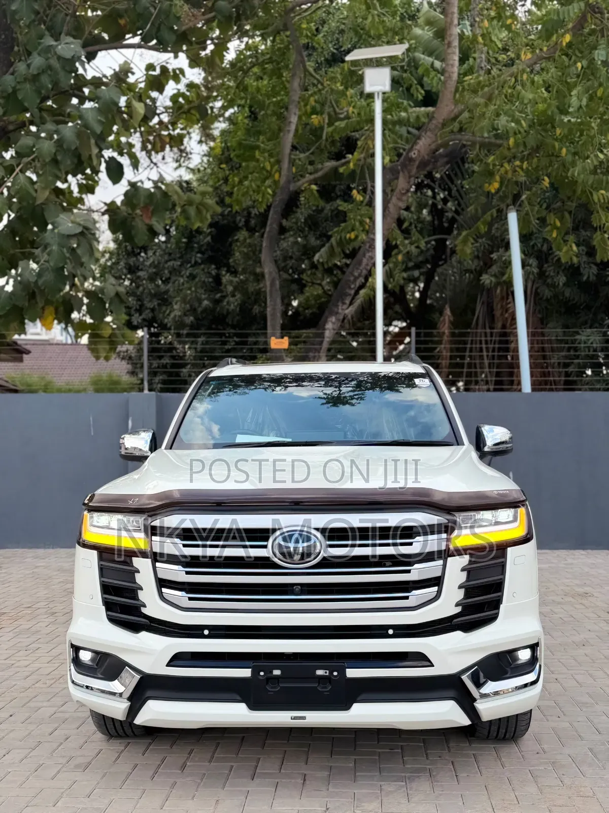 Toyota Land Cruiser 2024 Pearl