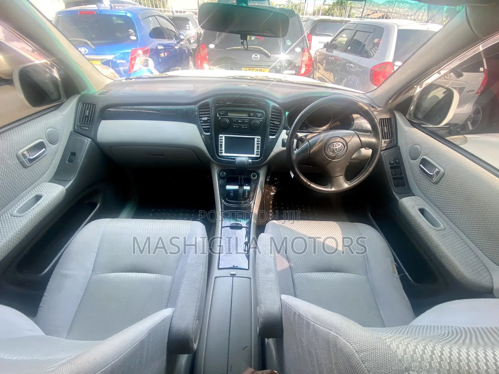 Toyota Kluger 2005 White