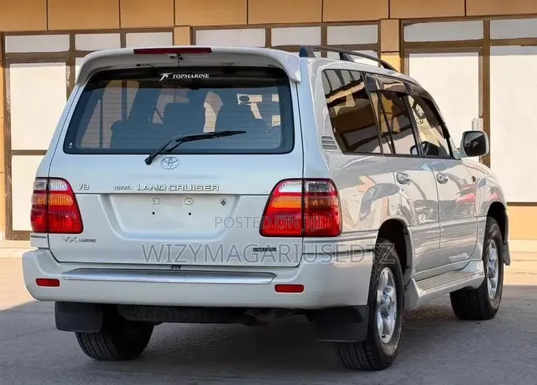 Toyota Land Cruiser 2002 Off white