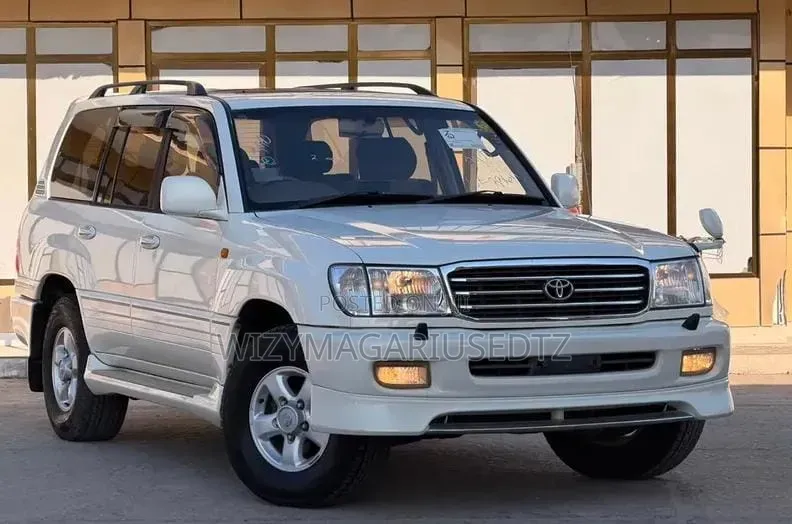 Toyota Land Cruiser 2002 Off white