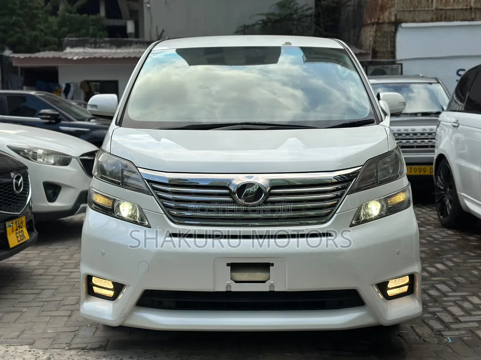 Toyota Vellfire 2009 White