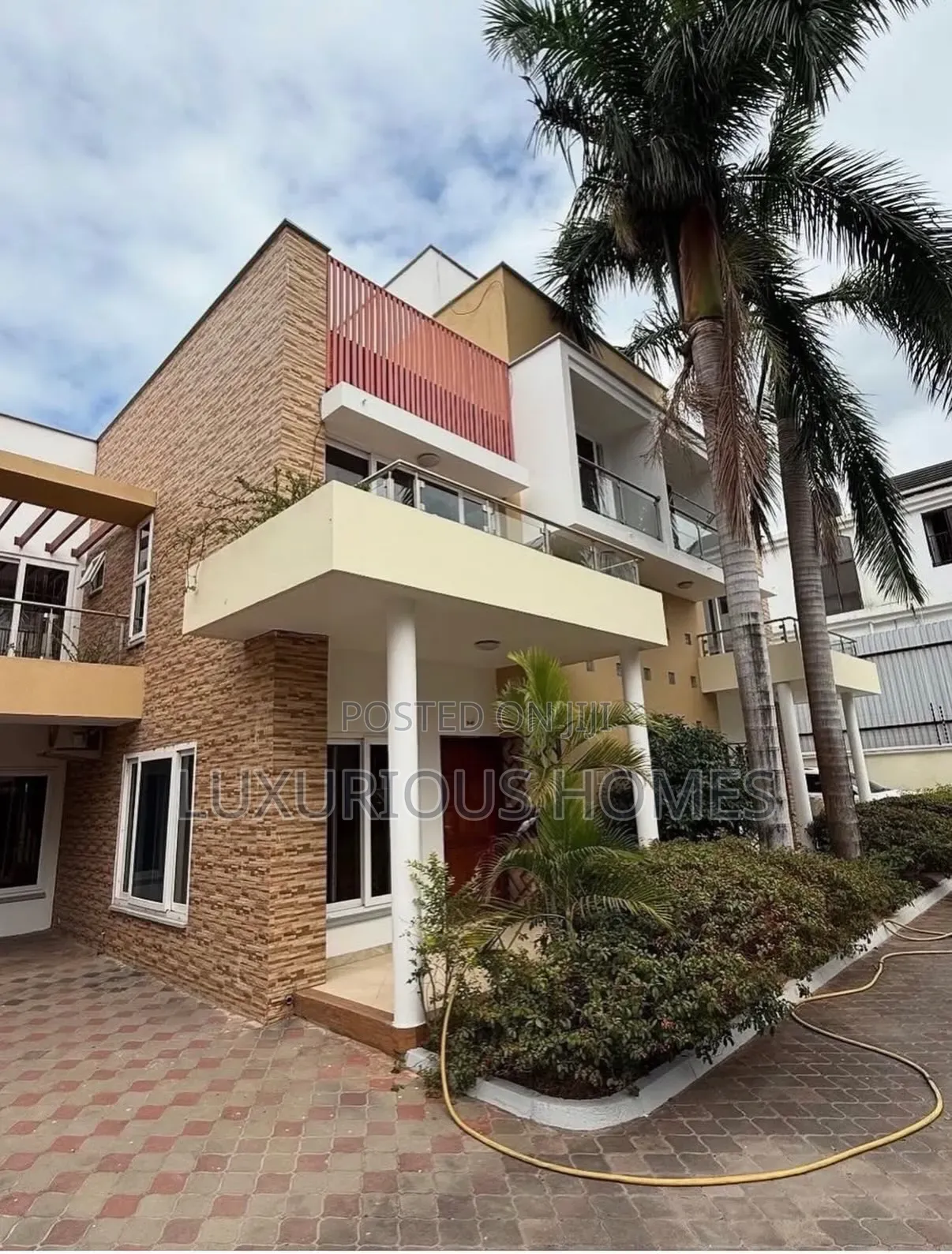 Furnished 3bdrm Villa in Oyster Bay for rent