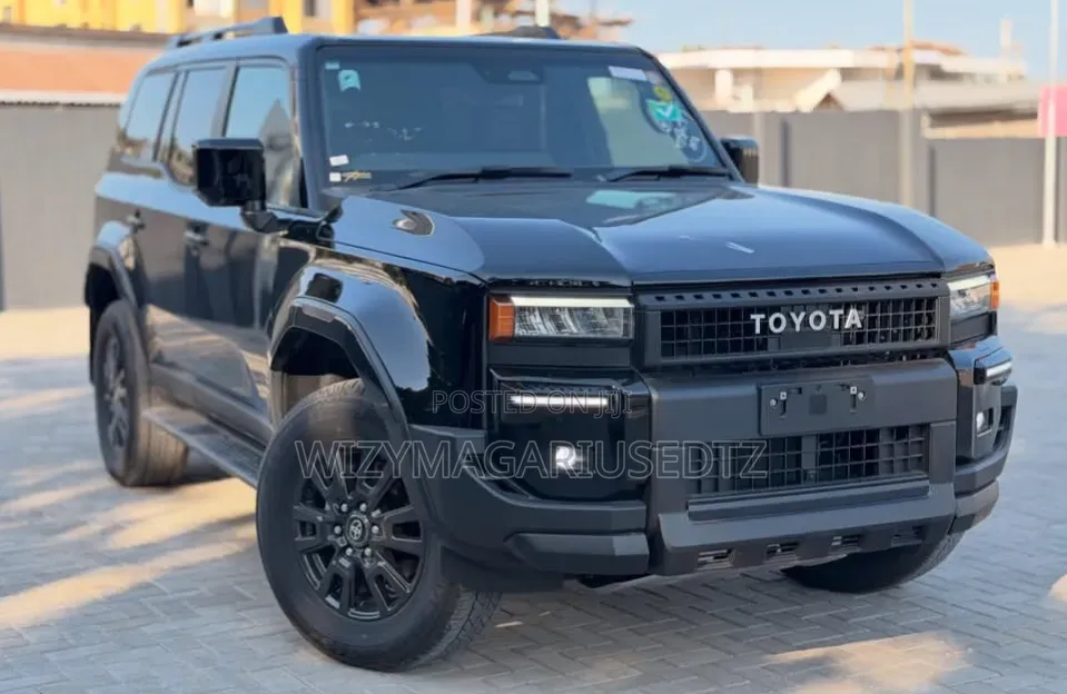 Toyota Land Cruiser Prado 2024 Ivory