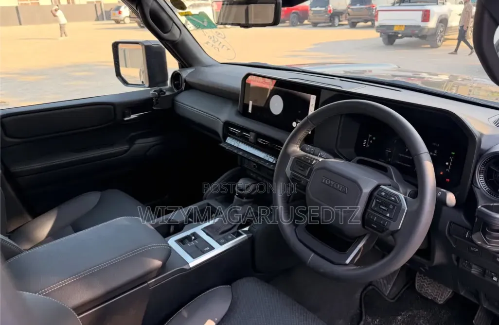 Toyota Land Cruiser Prado 2024 Ivory