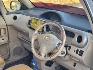 Toyota Porte 2004 Silver
