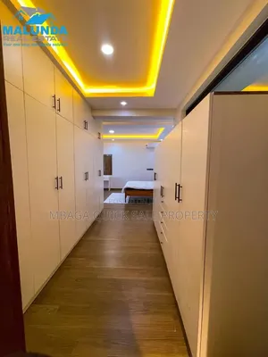 Furnished 5bdrm Villa in Masaki for rent