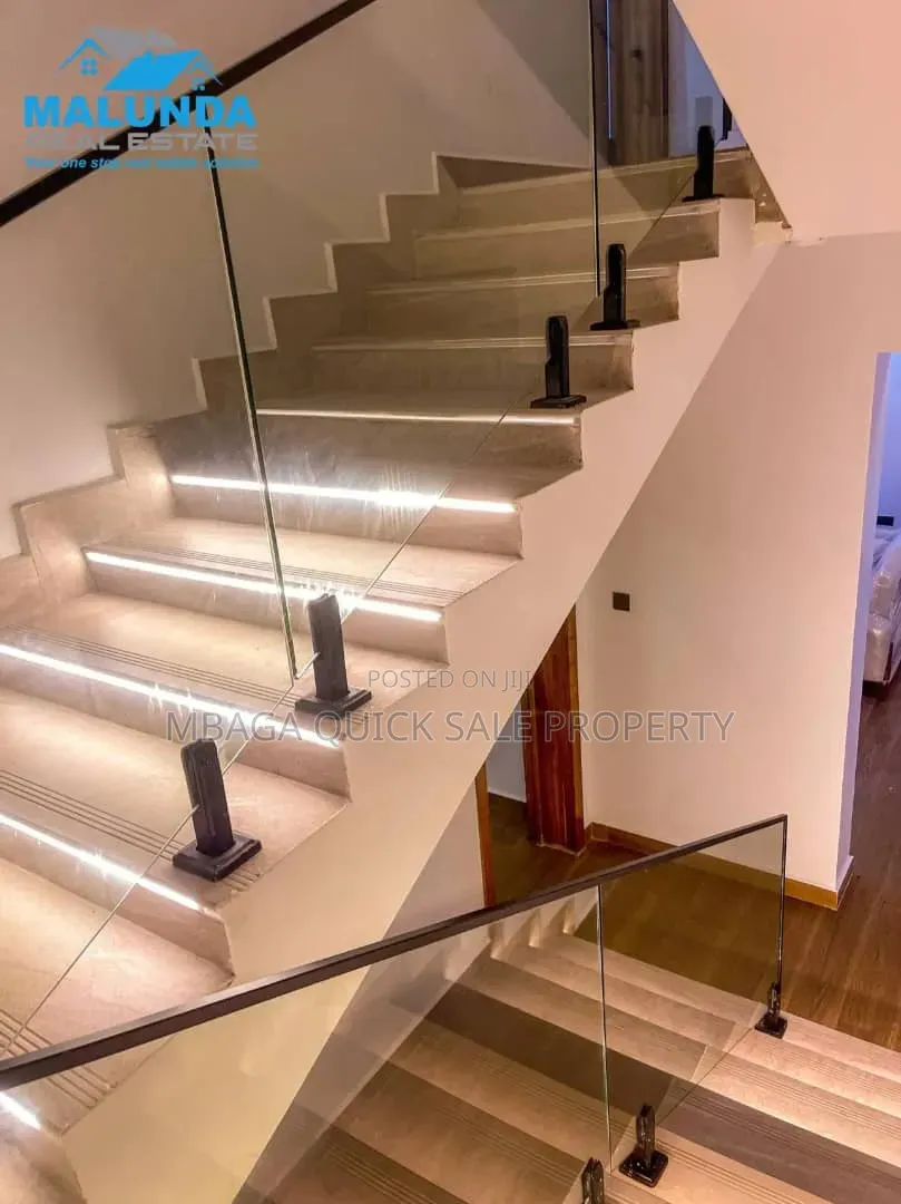 Furnished 5bdrm Villa in Masaki for rent