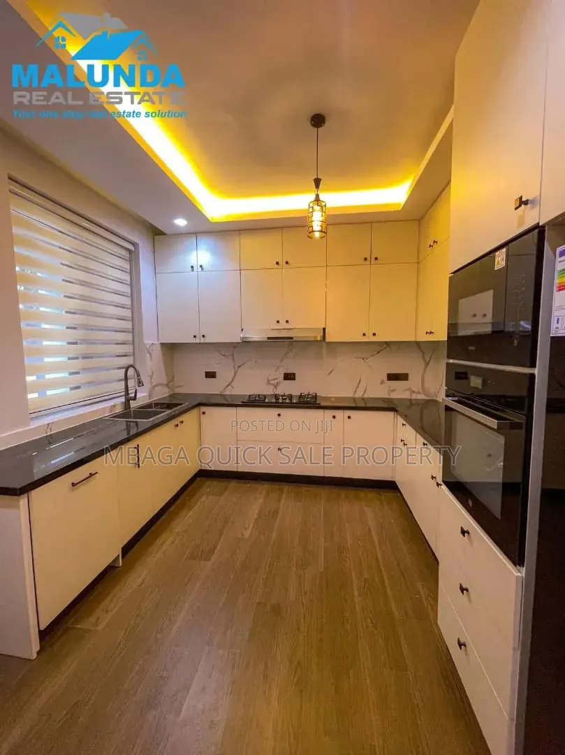 Furnished 5bdrm Villa in Masaki for rent