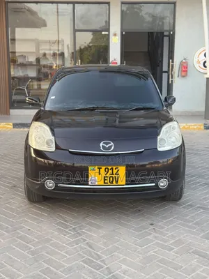 Mazda Verisa 2010