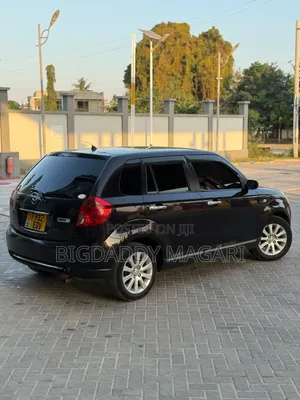 Mazda Verisa 2010