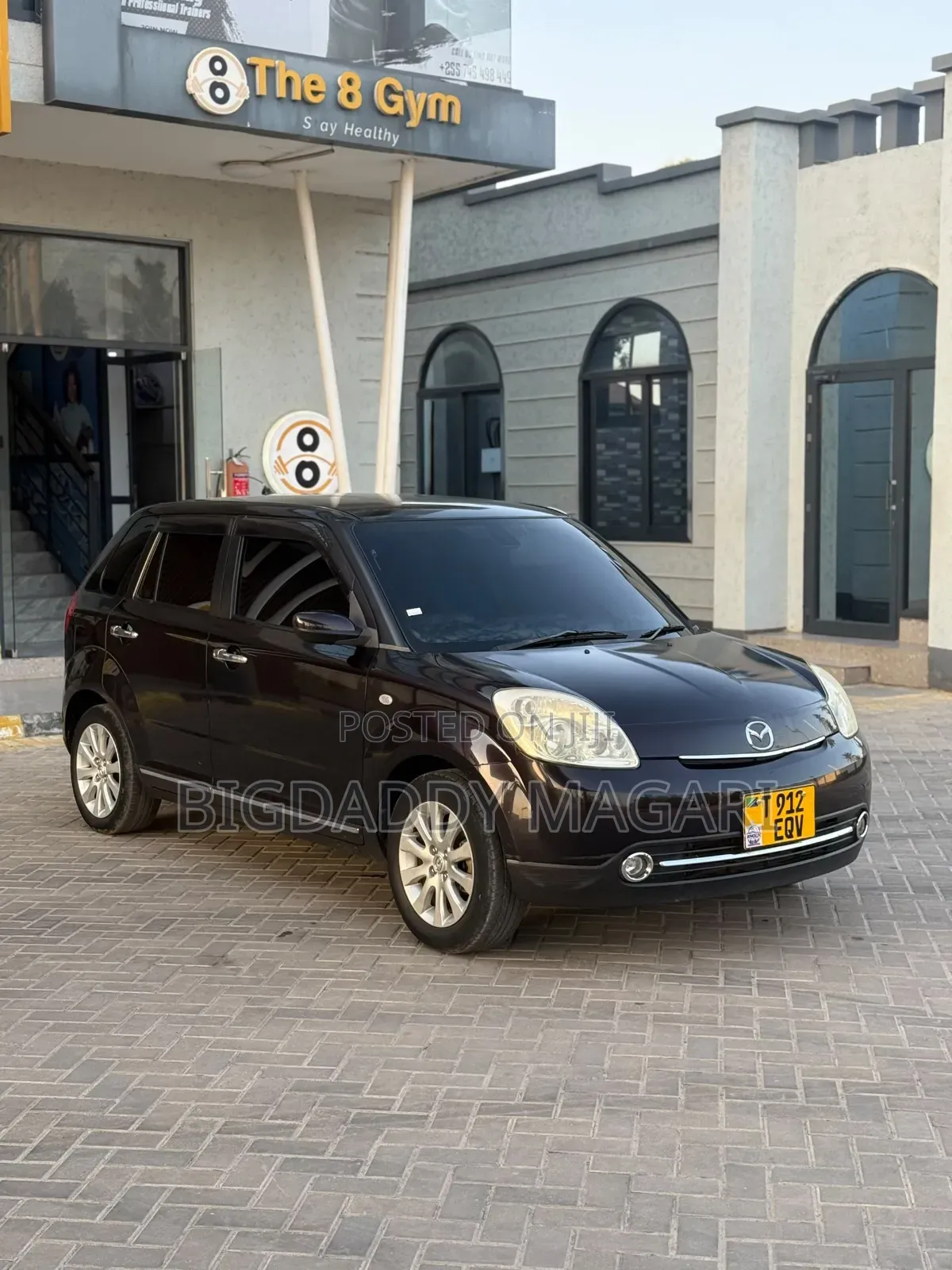 Mazda Verisa 2010