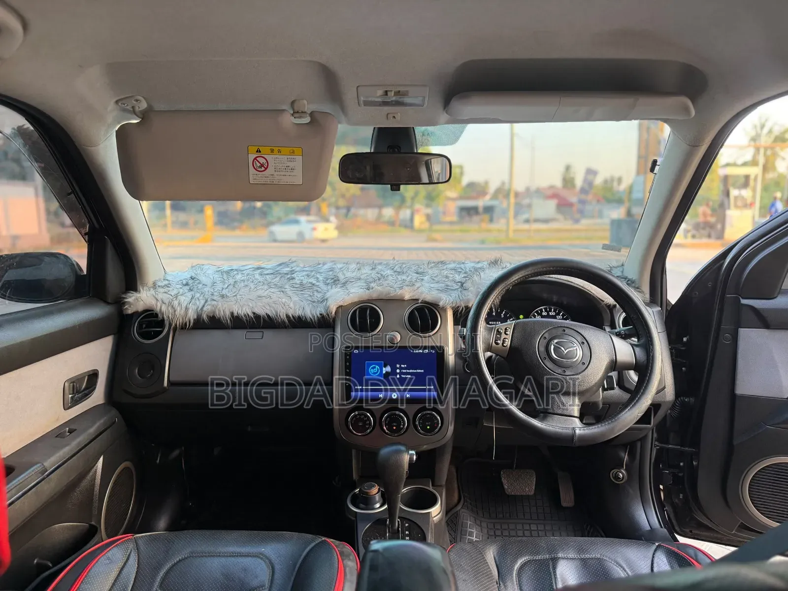 Mazda Verisa 2010