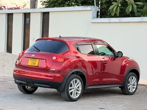 Nissan Juke 2012 Red