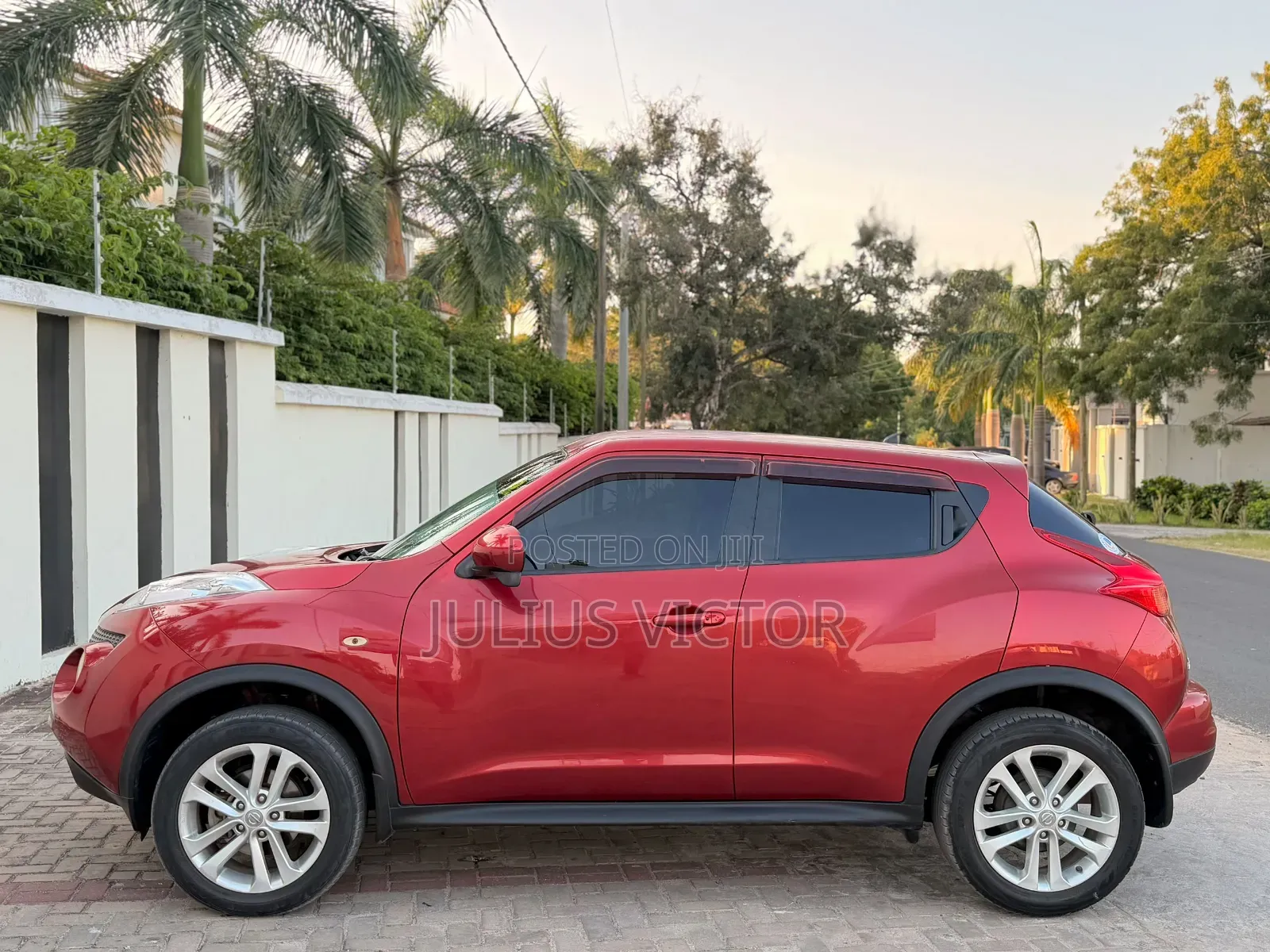 Nissan Juke 2012 Red