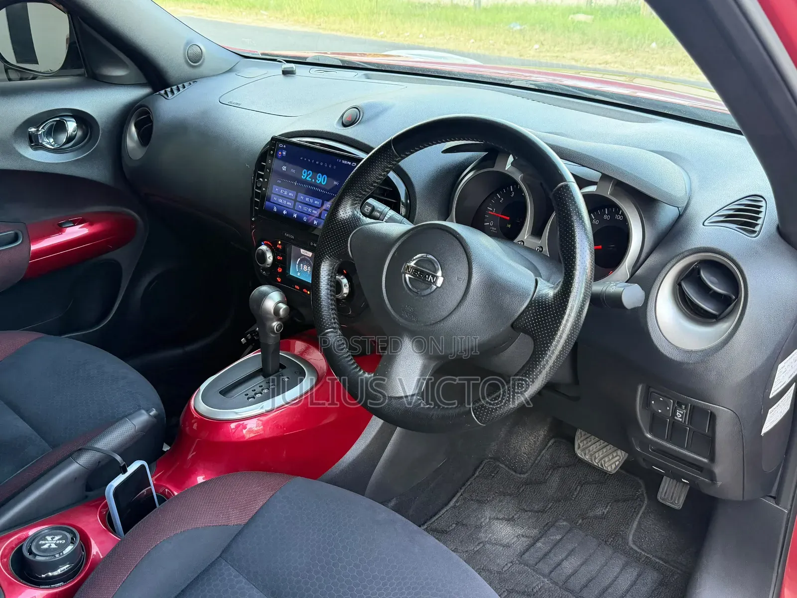Nissan Juke 2012 Red