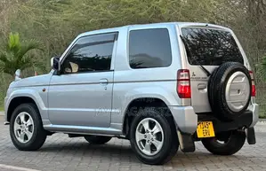 Mitsubishi Pajero 2009 Silver