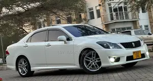 Toyota Crown 2010 White