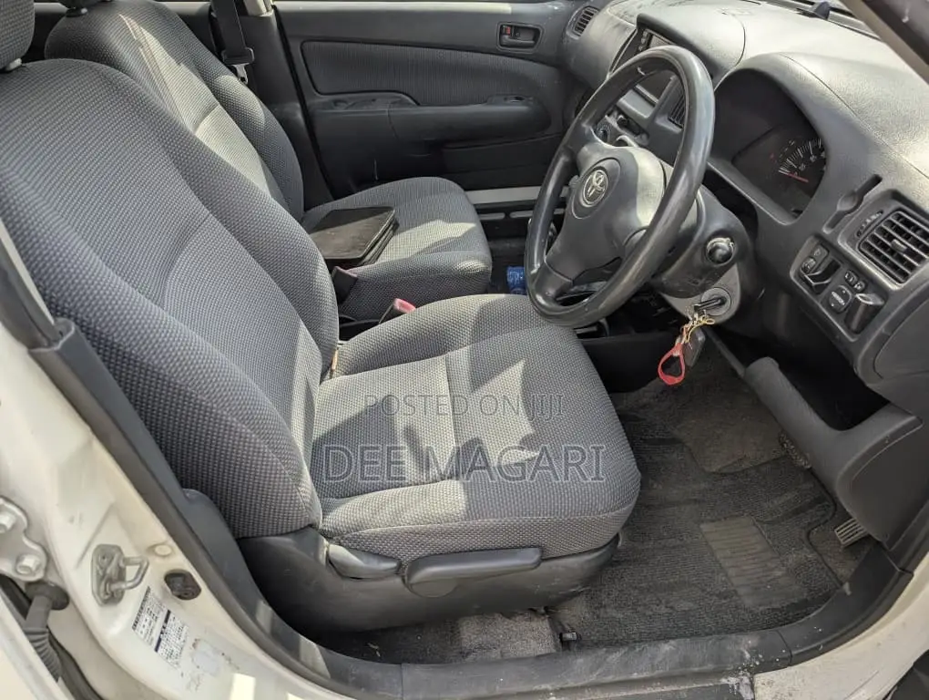 Toyota Succeed 2010 White