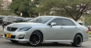 Toyota Crown 2009 Silver