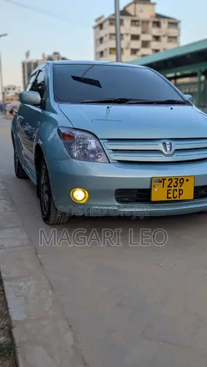 Toyota IST 2006 Blue