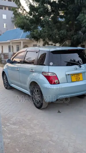 Toyota IST 2006 Blue