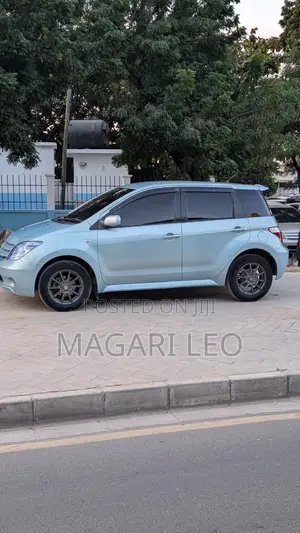 Toyota IST 2006 Blue