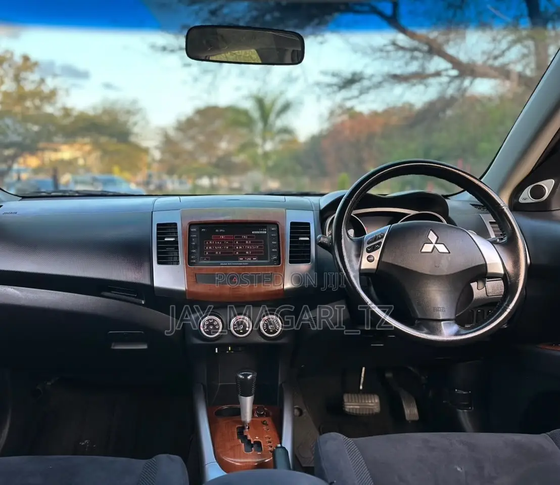 Mitsubishi Outlander 2005 Blue