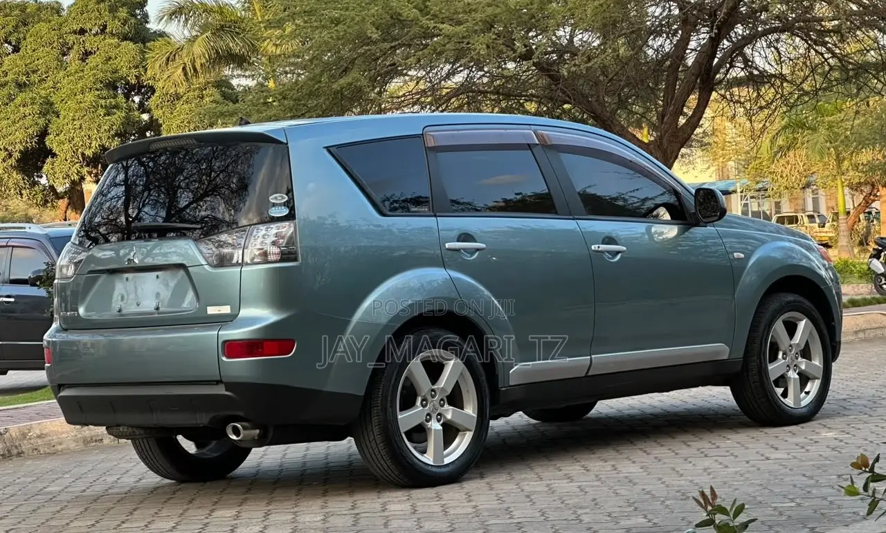 Mitsubishi Outlander 2005 Blue