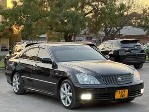 Toyota Crown 2006 Black