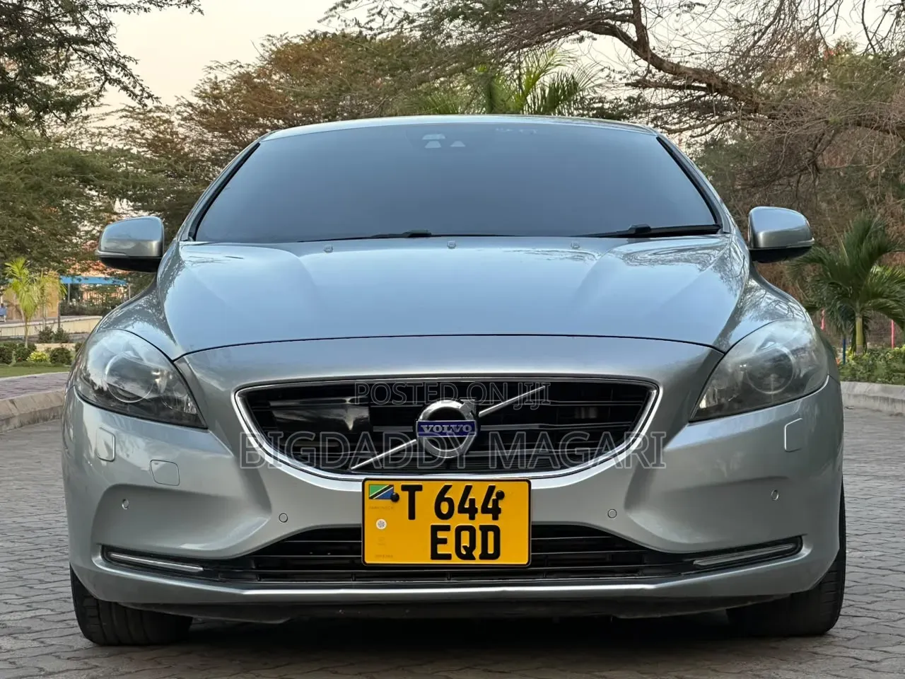 Volvo V40 2013