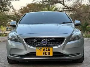 Volvo V40 2013