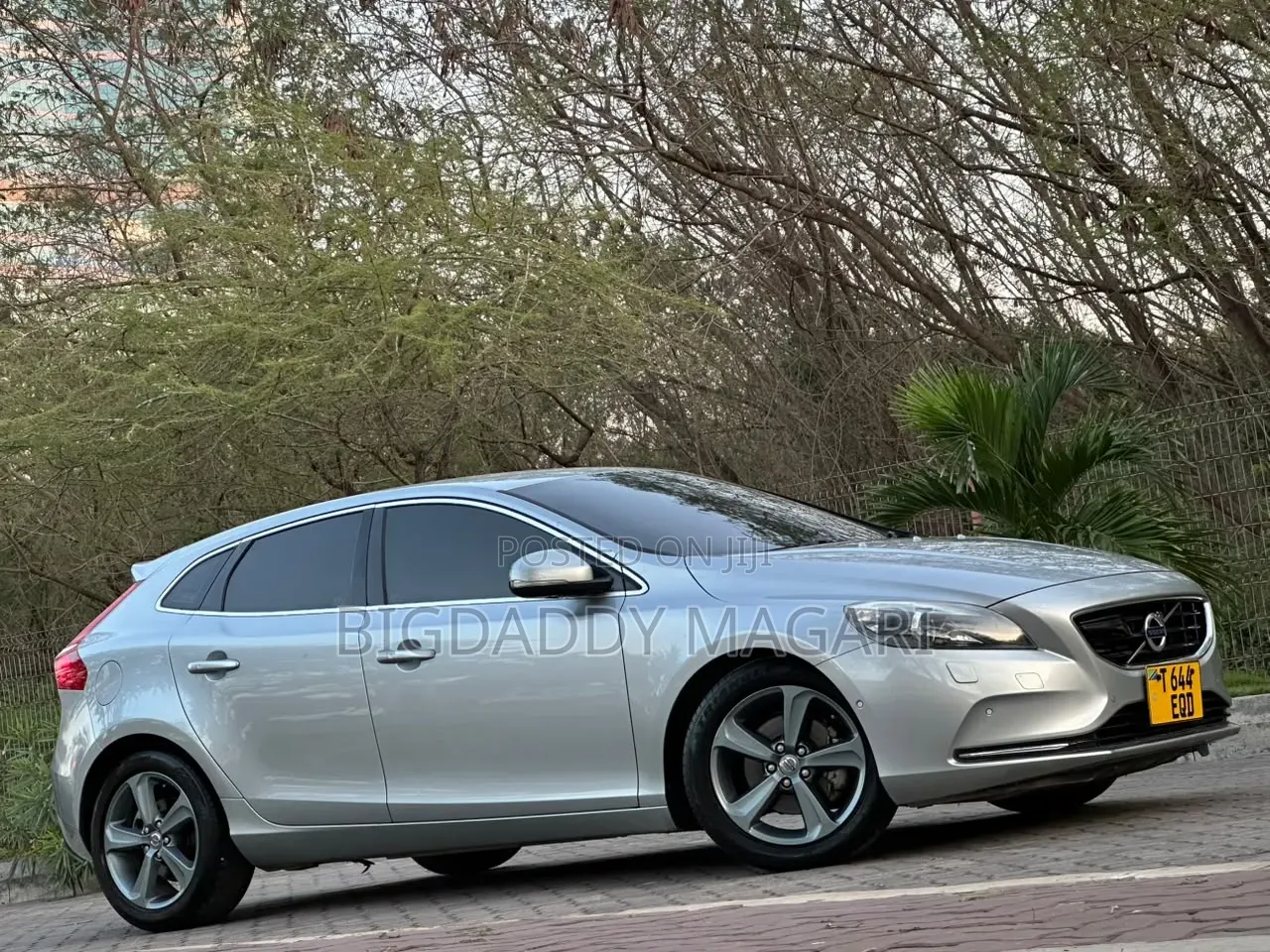 Volvo V40 2013