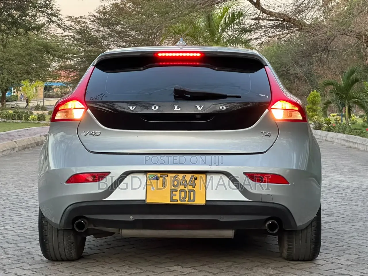 Volvo V40 2013