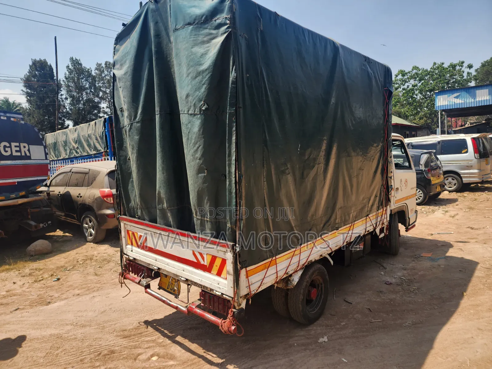 Isuzu Elf Kali Sana