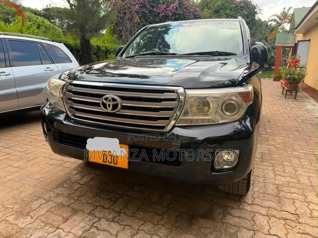 Toyota Land Cruiser 2011 Matt Black