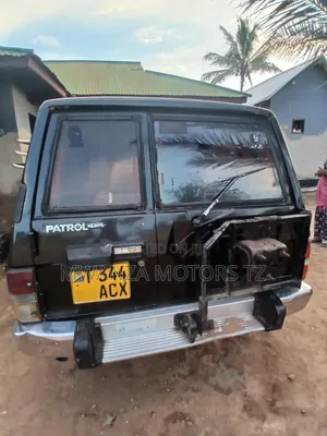 Nissan Patrol 1996 Black
