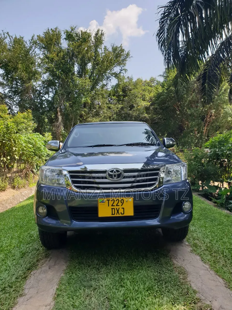 Toyota Hilux 2014 Gray