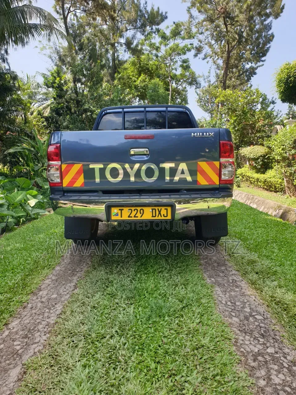 Toyota Hilux 2014 Gray