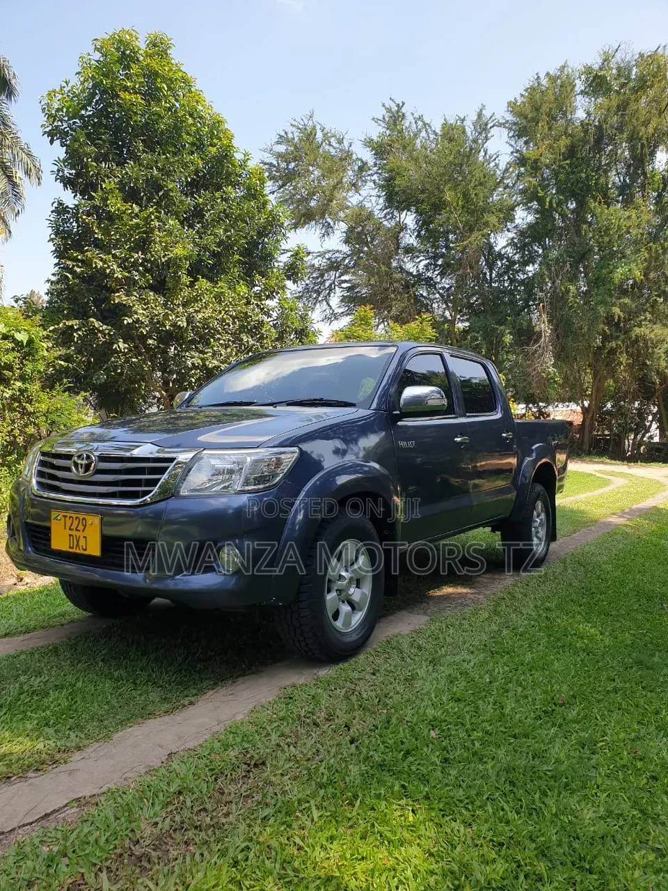 Toyota Hilux 2014 Gray