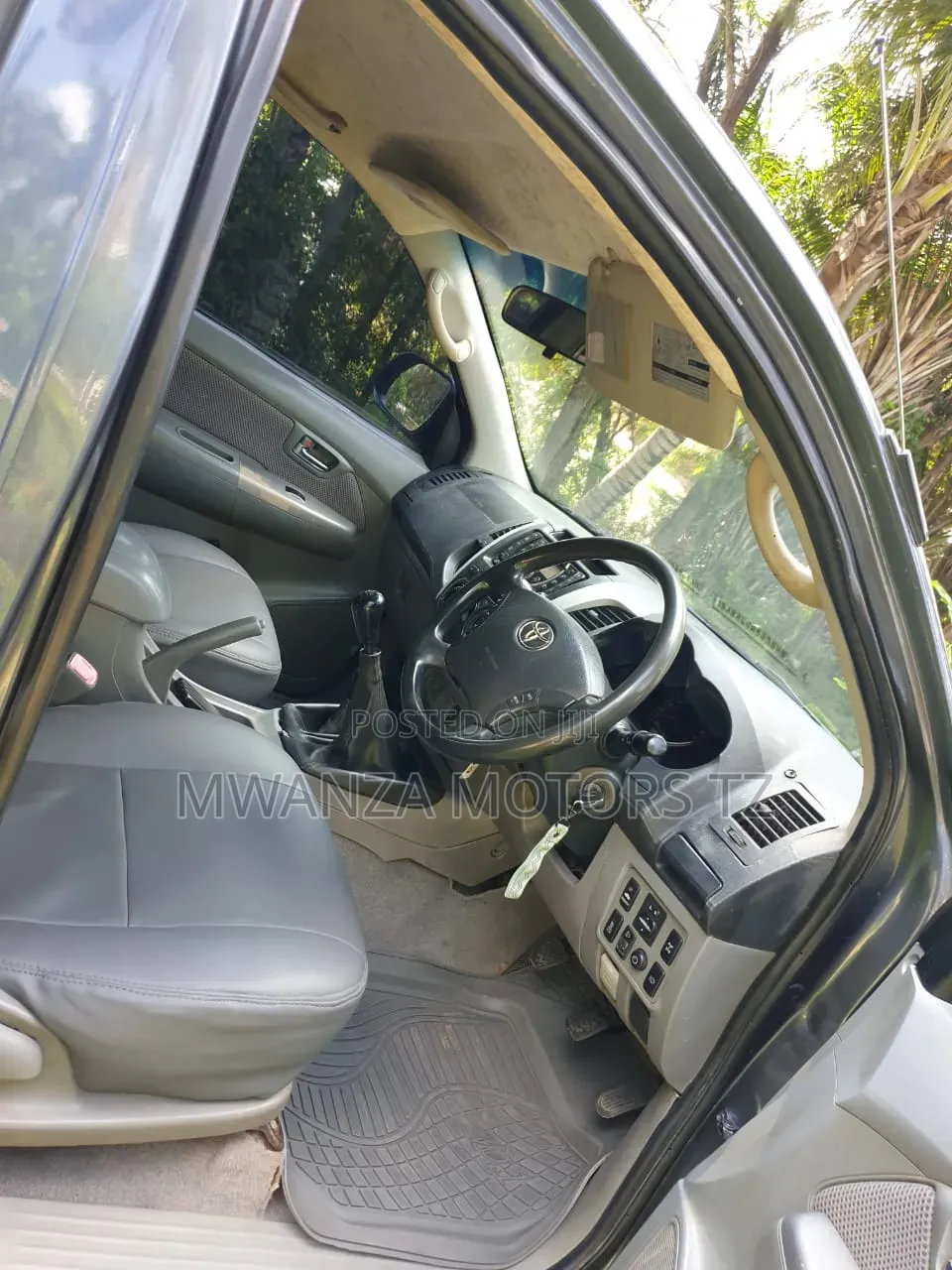 Toyota Hilux 2014 Gray